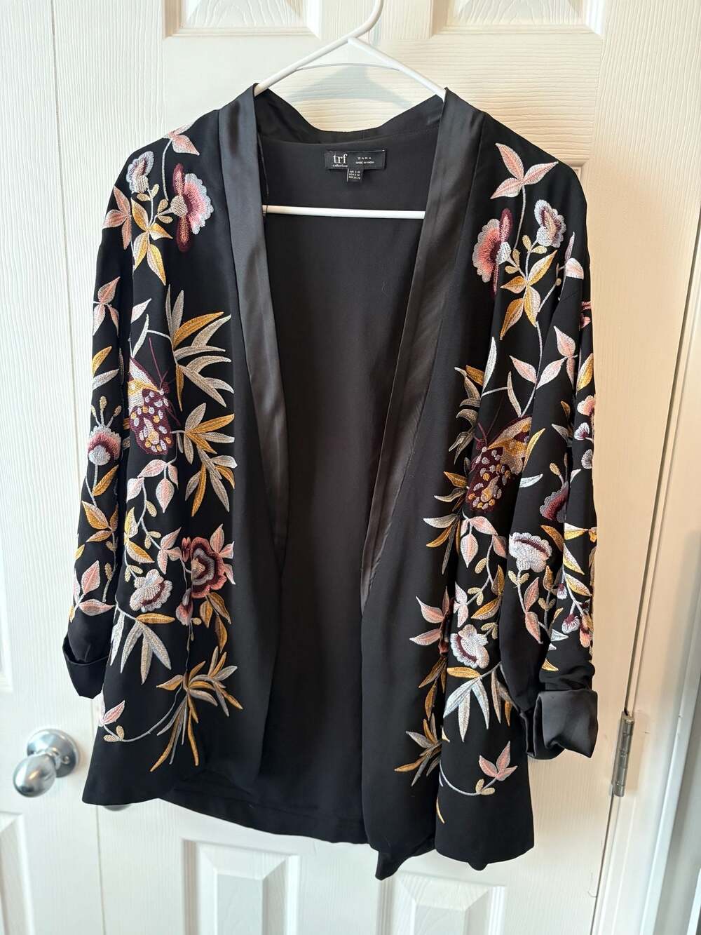 ZARA trf collection Black Embroidered Floral Butterfly Kimono Jacket